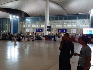 Cerita Pembimbing 153 Jemaah Umroh RI di Saudi Saat Ramai Corona Cerita Pembimbing 153 Jemaah Umroh RI di Saudi Saat Ramai Corona