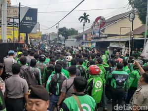 6 Driver Ojol Terluka Saat Bentrok dengan Debt Collector di Sleman