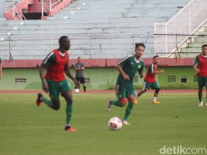Pelatih Persebaya Dukung Penuh Wacana Aturan Pemain Muda di Liga 1