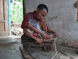 Cerita Turiyan soal Alat Bantu Jalan yang Mirip Mobil-mobilan