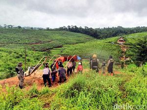 8 Pria Diamankan Polisi di Area Tambang Emas Ilegal Sukabumi