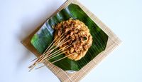 Bukan Autentik Indonesia, Sate Makara Makanan Ikonik yang Mendunia