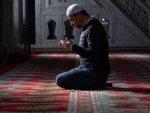 Pemerintah Mesir Akan Izinkan Masjid Gelar Sholat Jumat 28 Agustus Pemerintah Mesir Akan Izinkan Masjid Gelar Sholat Jumat 28 Agustus