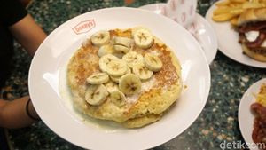 Yummy! Mencicipi Slamburger dan Banana Cream Pancake ala Amerika