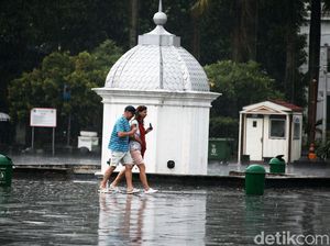 Data BPS: Wisatawan Mancanegara Turun Drastis, Merosot 88% Data BPS: Wisatawan Mancanegara Turun Drastis, Merosot 88%