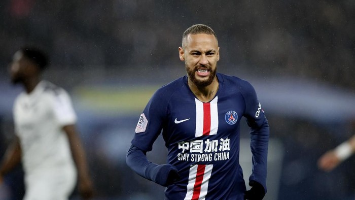 PSGs Neymar reacts during the French League One soccer match between Paris-Saint-Germain and Bordeaux at the Parc des Princes stadium in Paris, Sunday Feb. 23, 2020. (AP Photo/Christophe Ena)