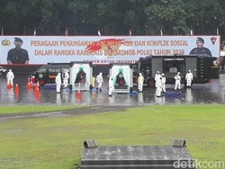 Brimob Simulasi Pencegahan dan Penanganan Virus Corona Depan Kapolri