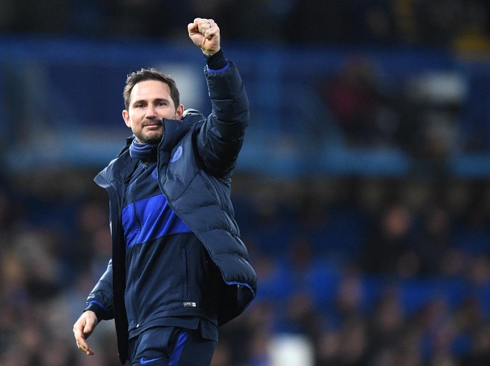 LONDON, ENGLAND - MARCH 03: Frank Lampard, Manager of Chelsea celebrates victory during the FA Cup Fifth Round match between Chelsea FC and Liverpool FC at Stamford Bridge on March 03, 2020 in London, England. (Photo by Shaun Botterill/Getty Images)