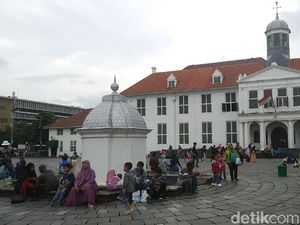 Heboh Virus Corona Tak Bikin Kota Tua Sepi