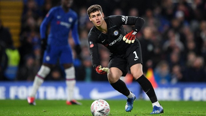 LONDON, ENGLAND - MARCH 03: Kepa Arrizabalaga of Chelsea in action prior to the FA Cup Fifth Round match between Chelsea FC and Liverpool FC at Stamford Bridge on March 03, 2020 in London, England. (Photo by Shaun Botterill/Getty Images)