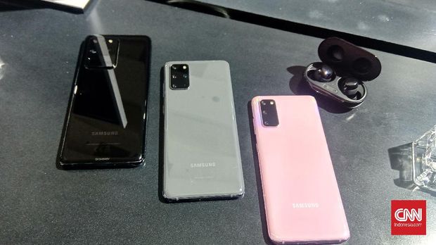 Dua Ponsel Samsung Meluncur Di Indonesia