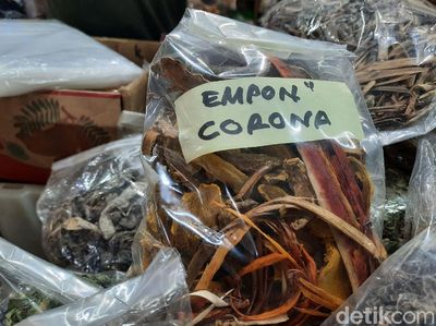 Laris Manis! Empon-empon Corona Rp 10.000 Diburu Pembeli