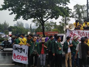 Tolak Omnibus Law Cipta Kerja, BEM SI Gelar Demo di DPR