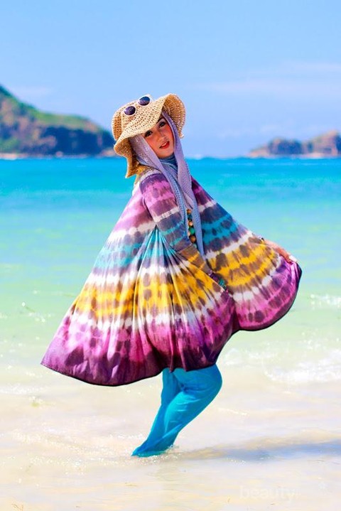 Wah Ini Dia 6 Tips Menggunakan Busana Hijab  untuk ke  Pantai  