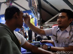 Cegah Corona, Penumpang KAI Bandung Jalani Tes Kesehatan Gratis