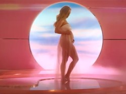 Katy Perry Berharap Anak Pertamanya Perempuan