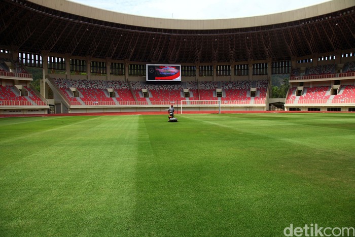 Papua kini punya stadion megah seperti SUGBK bernama Stadion Papua Bangkit. Yuk lihat kemegahan stadion yang akan digunakan untuk PON XX Papua.