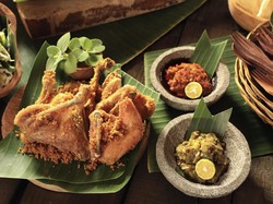 5 Resep Ayam Kampung: Bumbu Rendang hingga Opor