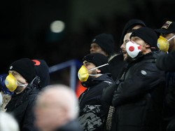 AS Roma Salurkan 13 Ribu Masker dan 60 Liter Hand Sanitizer ke Rumah Sakit