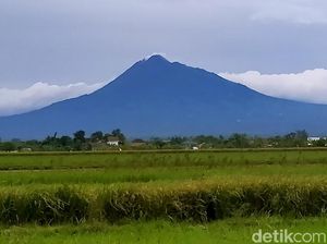 2 Hari Pasca-Erupsi, Gunung Merapi Hari Ini Cantik Banget!