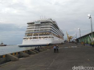 Begini Hasil Cek Kesehatan Penumpang Kapal Pesiar Viking Sun di Semarang Begini Hasil Cek Kesehatan Penumpang Kapal Pesiar Viking Sun di Semarang