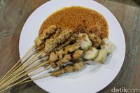 Sedap Menyehatkan, Ini Keunikan Sate Ambal Khas Kebumen