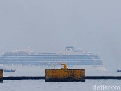 Terkait Corona, Kapal Pesiar Viking Sun Tertahan di Tengah Laut Semarang
