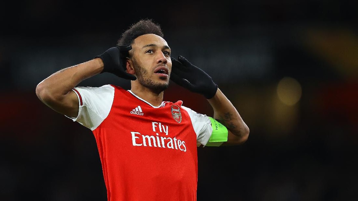 Kiper Arsenal, Bernd Leno, menyebut Pierre-Emerick Aubameyang punya potensi jadi kiper (Foto: Julian Finney/Getty Images)
