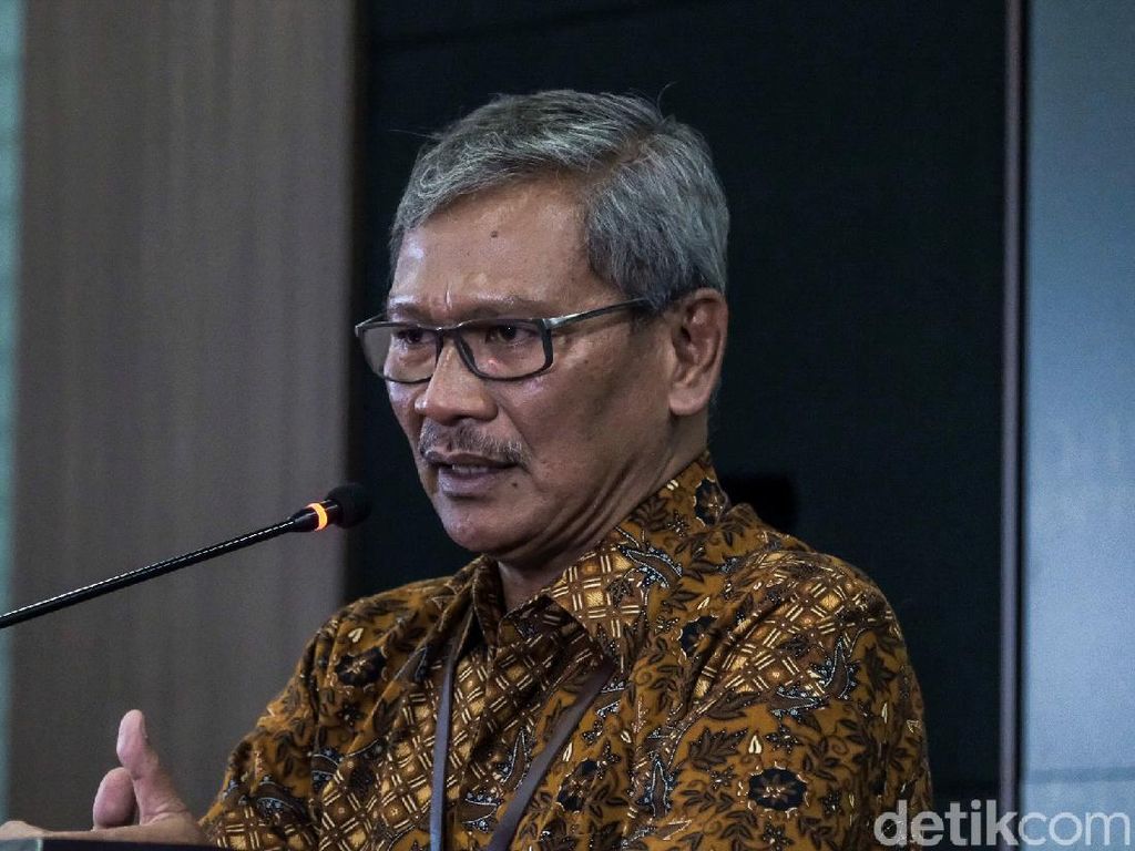 Mantan Jubir Penanganan Covid-19 Jadi Ketua Dewas BPJS Kesehatan Mantan Jubir Penanganan Covid-19 Jadi Ketua Dewas BPJS Kesehatan