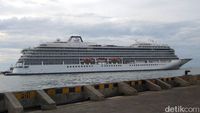 Sempat Ditolak, Kapal Pesiar Viking Sun Akhirnya Berlabuh di Semarang