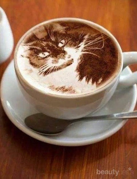  Latte  Art  Seni Melukis di Atas Secangkir Kopi