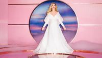 Gaya Katy Perry saat Umumkan Kehamilan di Video Klip Terbaru