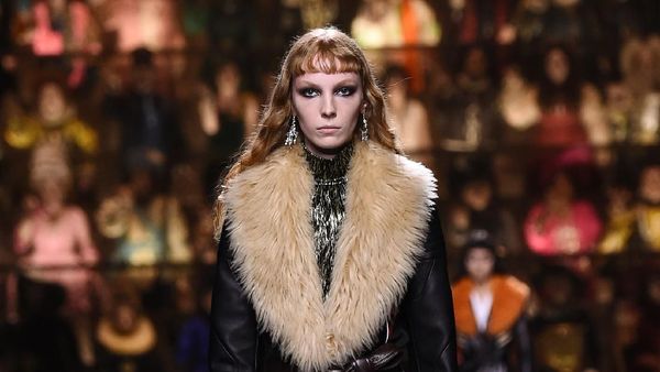 20 Busana Terbaru Louis Vuitton yang Menutup Paris Fashion Week 2020