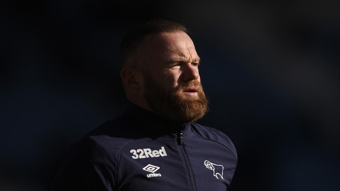 SHEFFIELD, ENGLAND - FEBRUARY 29: Wayne Rooney of Derby County looks on during the warm up ahead of the Sky Bet Championship match between Sheffield Wednesday and Derby County at Hillsborough Stadium on February 29, 2020 in Sheffield, England. (Photo by George Wood/Getty Images)