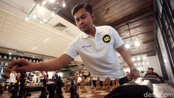 Perkenalkan Grandmaster Catur RI Novendra Priasmoro