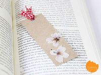 DIY: Pressed Flower Bookmark - Membuat Pembatas Buku Dari Bunga Kering