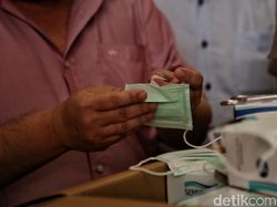 Cara Menkominfo Atasi Merchant Jual Harga Masker Selangit