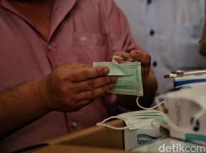 Cara Menkominfo Atasi Merchant Jual Harga Masker Selangit