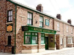 Bintang Acara Televisi Ini Diisolasi Usai Diduga Kena Corona