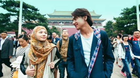 Sebelum Putri Marino, Artis Wanita Ini Pernah Menjadi Lawan Main Adipati Dolken