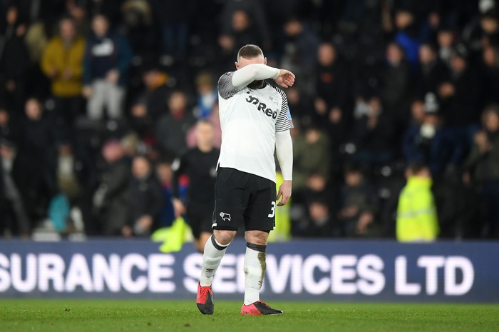 DERBY, ENGLAND - MARCH 05: Wayne Rooney reacts during the FA Cup Fifth Round match between Derby County and Manchester United at Pride Park on March 05, 2020 in Derby, England. (Photo by Michael Regan/Getty Images)
