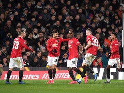 Gol Pertama MU: Milik Shaw atau (Punggung) Lingard?
