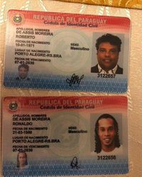 Paspor palsu Ronaldinho dan sepupunya