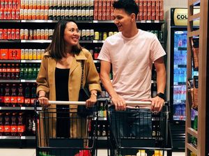 Insiden Sambal Kacang dan Tantangan Marcell Darwin Jalani Puasa