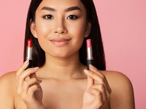 7 Rekomendasi Warna Lipstik untuk Kulit Sawo Matang