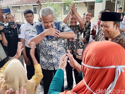 Cek Kesiapan Penanganan Corona, Ganjar Gemes Cek Sampel Harus ke Jakarta