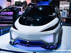 Toyota Prius TRD Concept Ini Desainnya Mirip Gundam