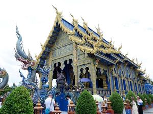 Murah tapi Berkesan, Ini Pengalaman Berkunjung ke Kuil Thailand