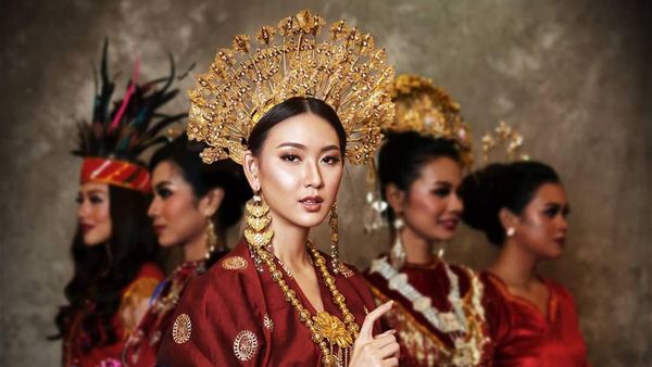 Cantik Memesona, Potret 12 Finalis Puteri Indonesia 2020 Pakai Baju Adat