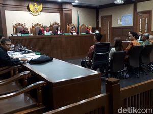 Saksi Minta 15 Truk Molen yang Disita KPK Dilelang Gegara Utang Rp 9,2 M